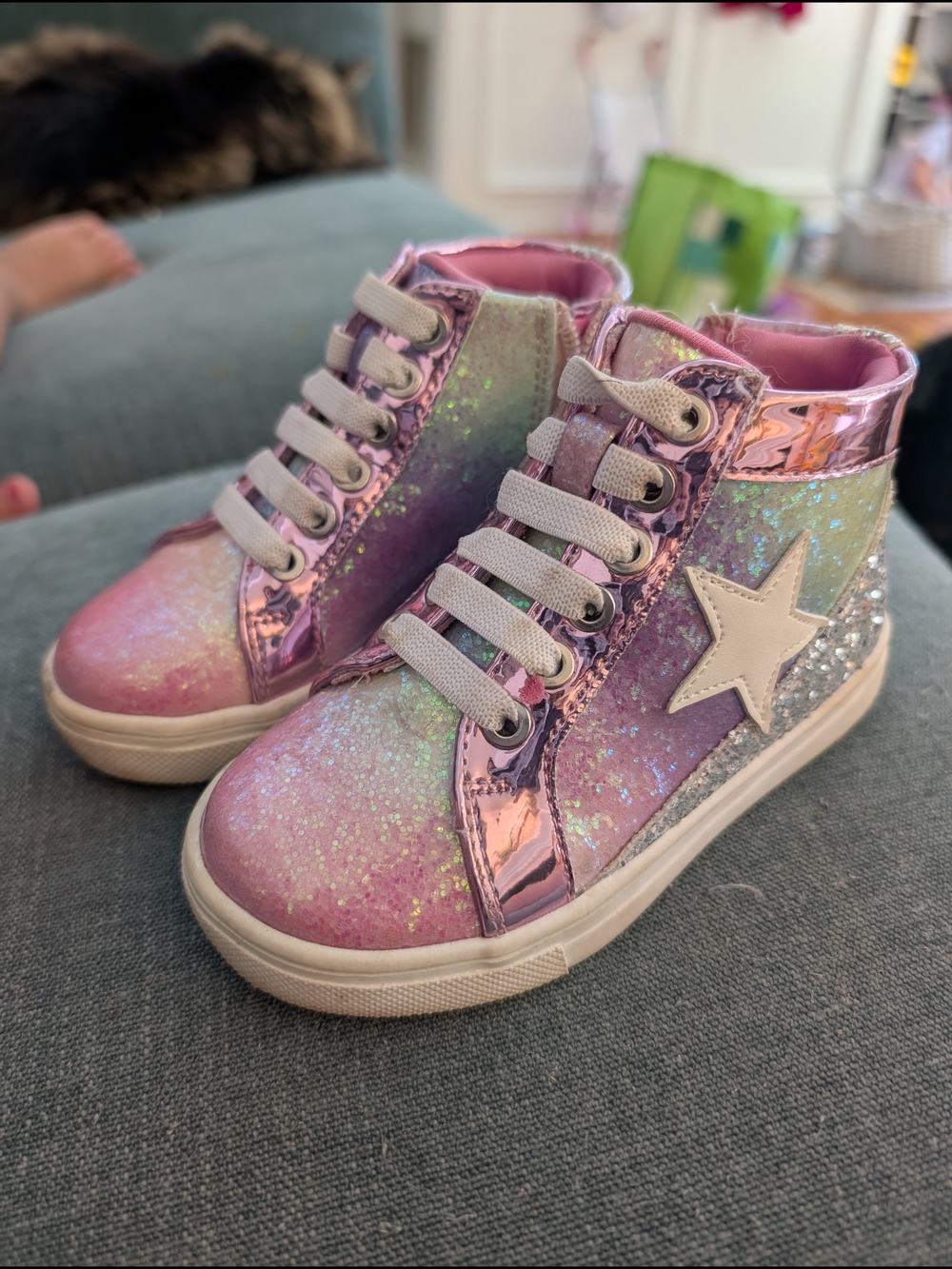 Girls Sparkle High-Top Sneakers with Star Accent - Pink & Purple
